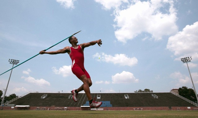 开云-中超争冠组第18轮前瞻，泰山队迎战黑马，力争扩大领先优势
