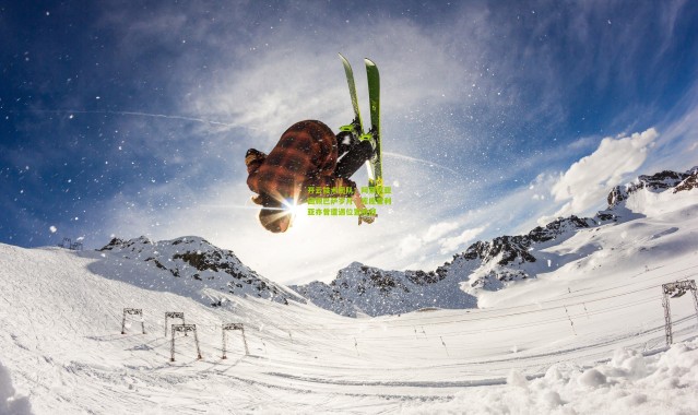 开云技术团队：阿莱尼亚回顾巴萨岁月，库库雷利亚亦曾遭遇位置挑战