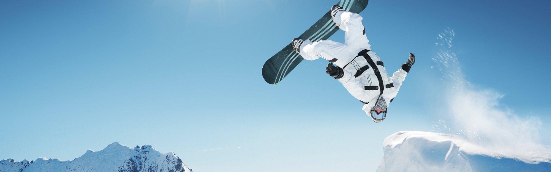 开云-莱万传记揭露幕后风波，曾质疑哈维训练方法，职业生涯多次推动换帅决策