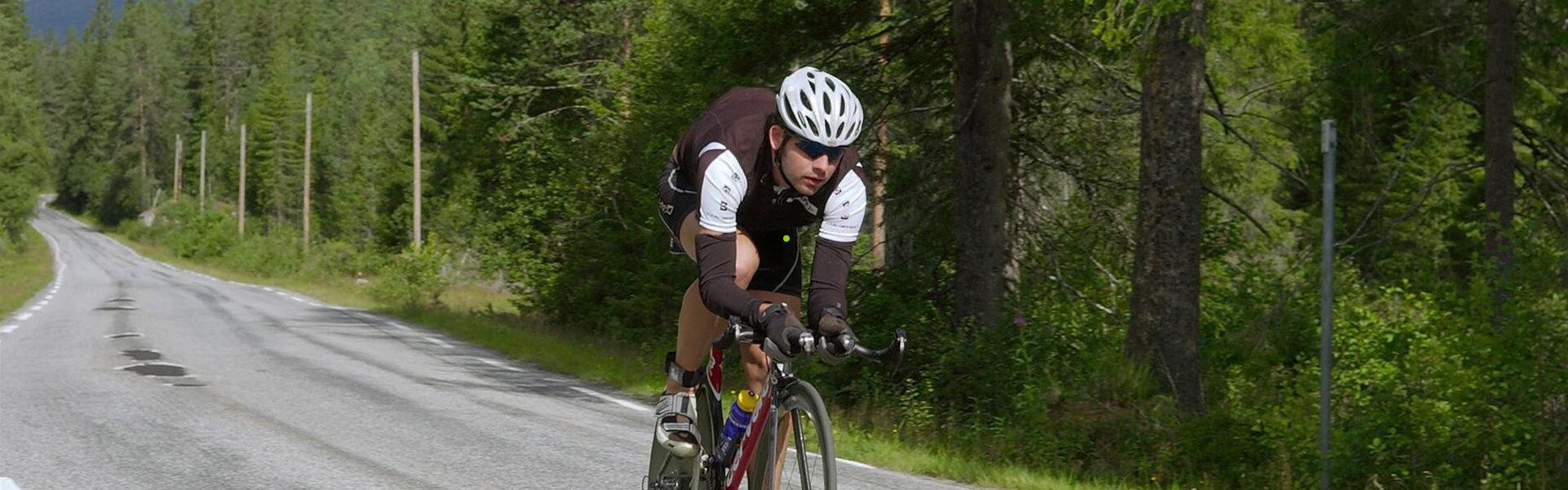 开云|浪漫与精准，莱万进球背后的完美助攻与生日献礼，一场胜利中的心灵对话