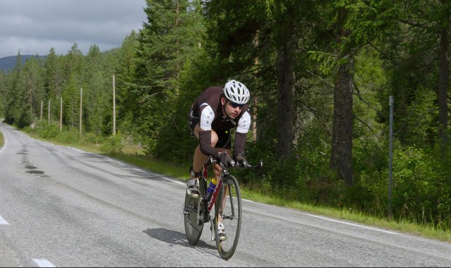 开云|浪漫与精准，莱万进球背后的完美助攻与生日献礼，一场胜利中的心灵对话
