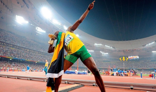 开云技术团队：国足明日内部对抗赛定东征名单 郑智双重身份引关注