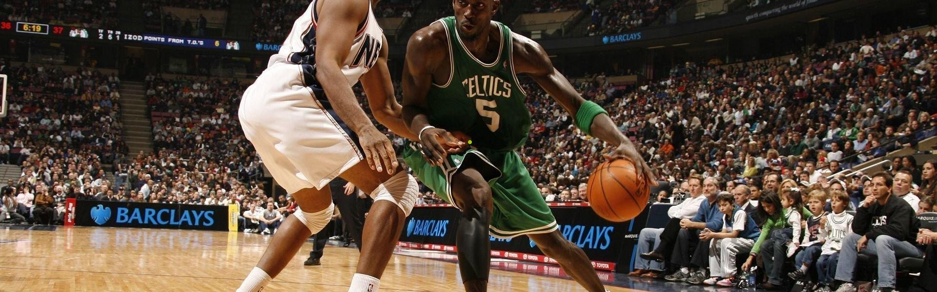 开云国际业务部：安东尼·戴维斯左小腿拉伤未愈，将连续第十四场缺席赛事，湖人队赛季征程受挫