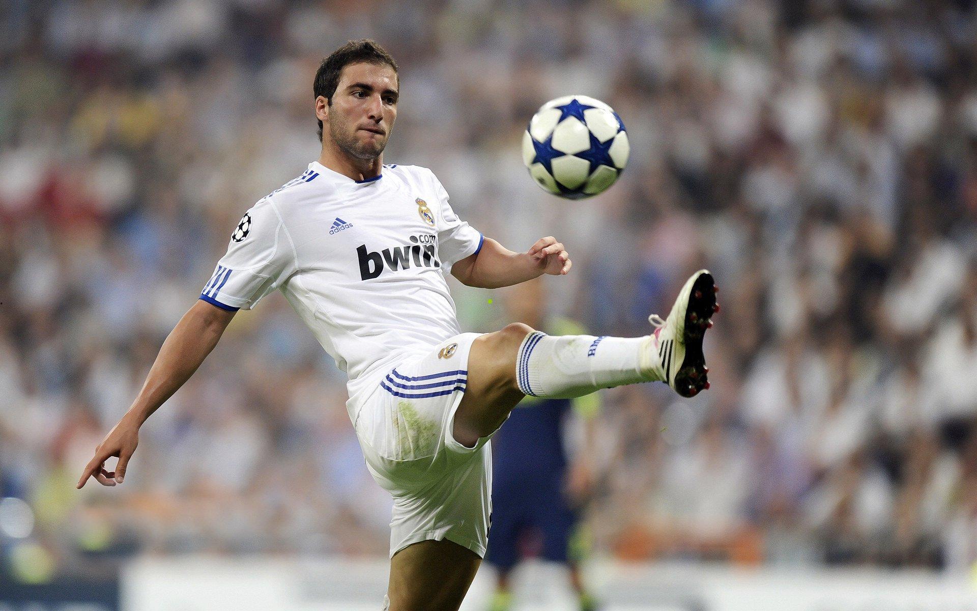 西班牙六台紧急敦促皇马,即刻启用穆里尼奥,以猛药医治球队重病